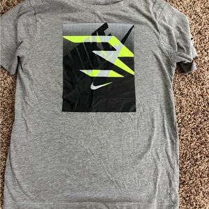 Nike Gray Logo T-Shirt Youth L